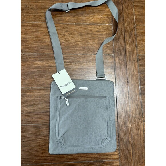 Baggallini Handbags - Baggallini Pocket Slim Crossbody Bag Purse Handbag NWT Floral Water Resistant